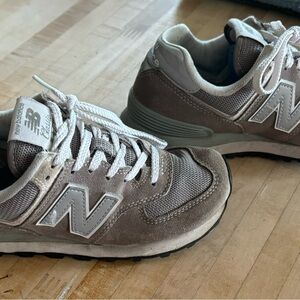 New balance Classic 574 Size 7.5 women’s